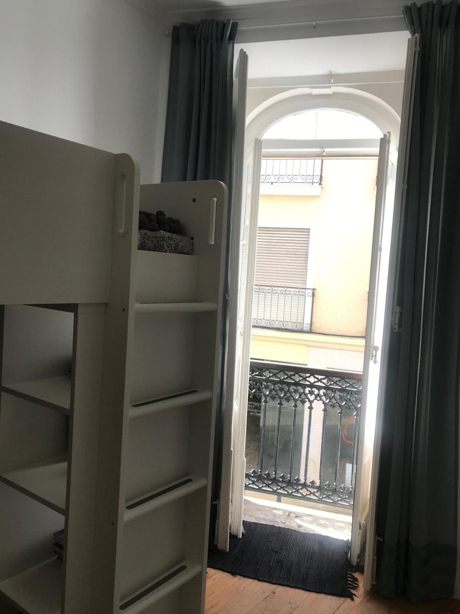 Casa Dos Poetas Hostel Caldas Da Rainha Phòng bức ảnh