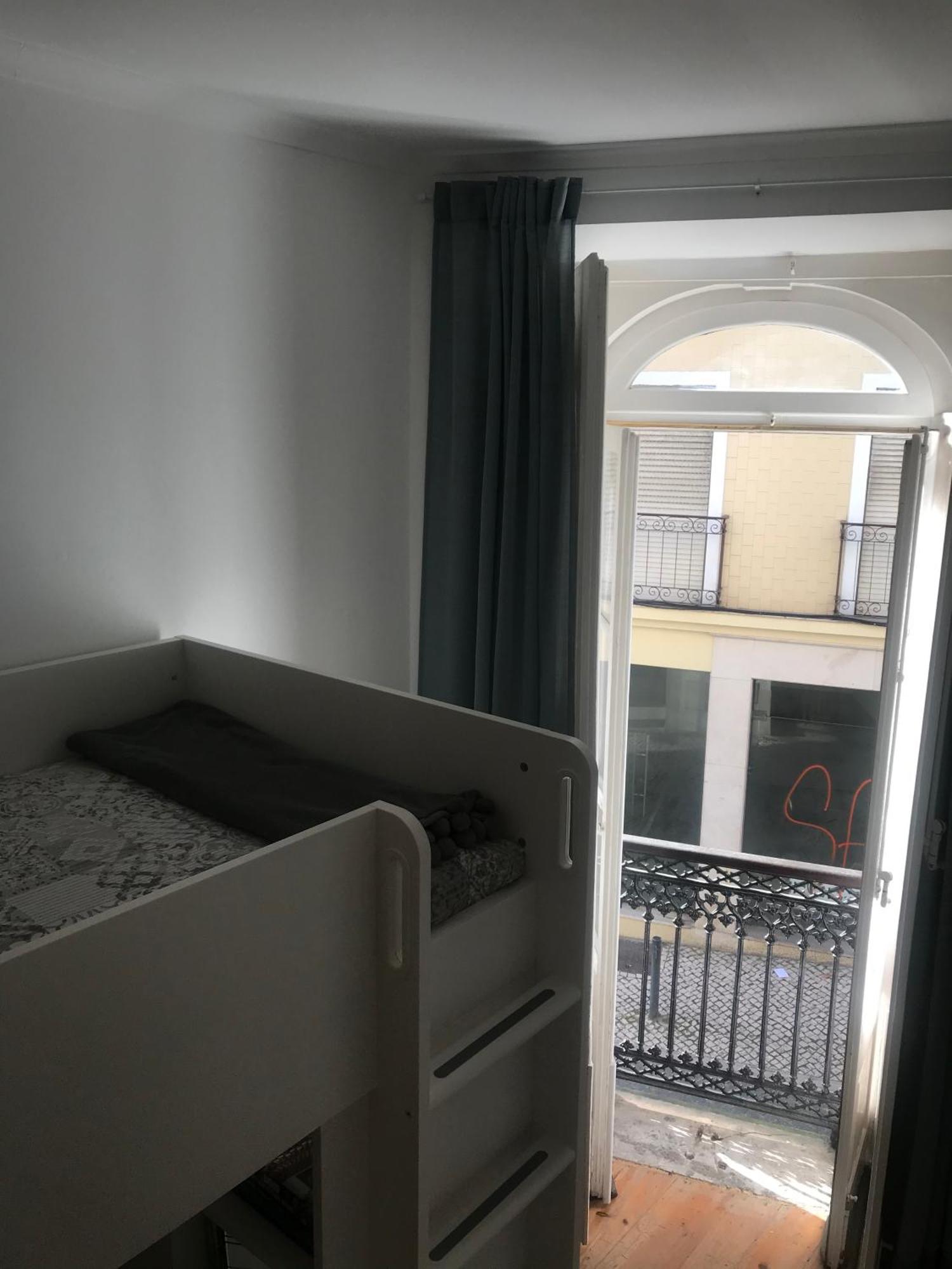 Casa Dos Poetas Hostel Caldas Da Rainha Phòng bức ảnh